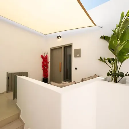 Sunsal Luxury - Sky בית נופש נאוסה